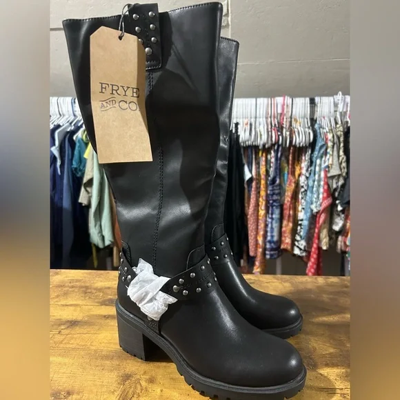 Frye and Co. Adriane Stacked Heel Boots in Black NWT 7.5M - Picture 3 of 9